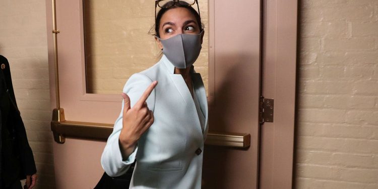 AOC yet to visit migrant facilities at border under Biden, after high-profile trip during Trump admin