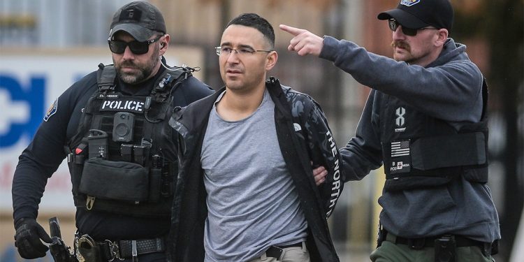 Solomon Pena, ex-GOP candidate, paid four men to shoot at Democratic politicians’ homes in New Mexico: police