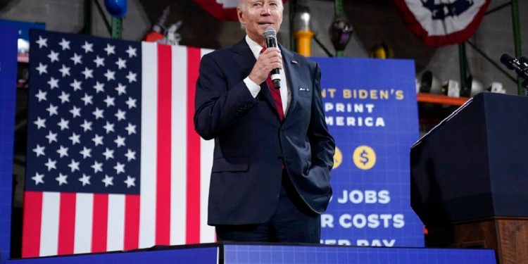 Biden says some people think he’s ‘stupid’ just before getting congressman’s name wrong