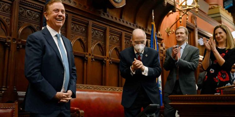 Connecticut Gov. Ned Lamont sworn in for another 4 years, calls for middle class tax cuts