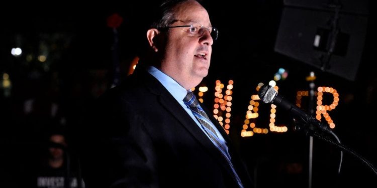 Obama ethics chief blasts Biden’s ‘inexcusable neglect of the most basic security protocols’