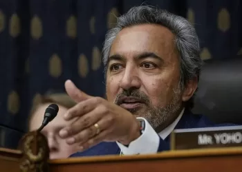 California Democrat offers to back ‘unity candidate’ for House speaker as McCarthy stalls