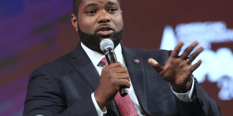 Byron Donalds defends voting against McCarthy for speaker: ‘I want a resolution’