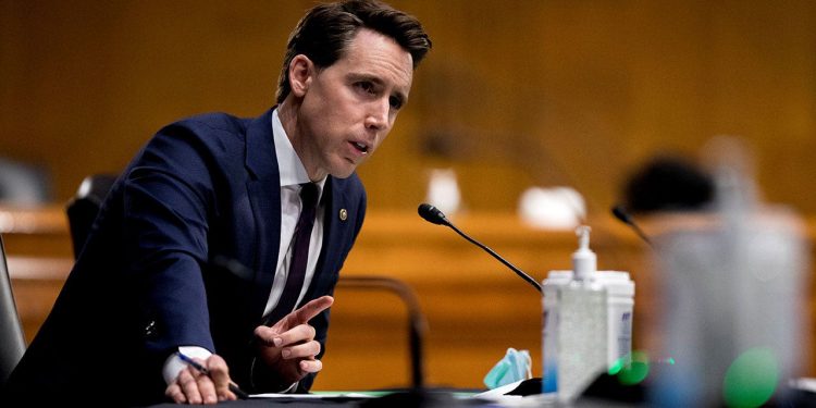 Hawley pressures Garland to appoint special counsel in Biden classified docs probe