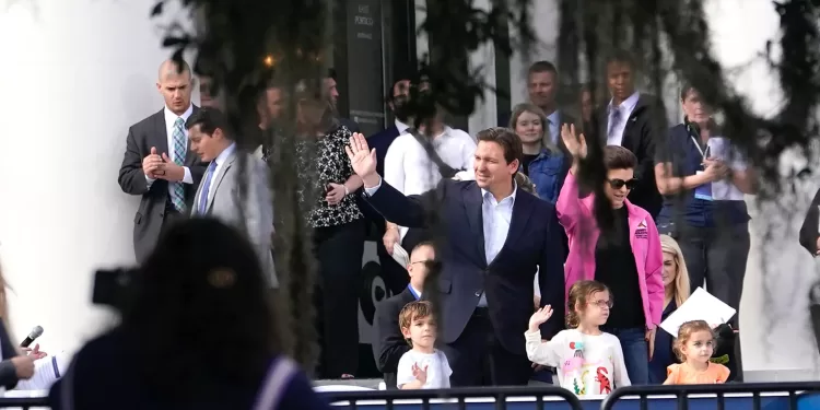 DeSantis to be sworn in for second term as Florida governor, but everyone is waiting for his 2024 plans