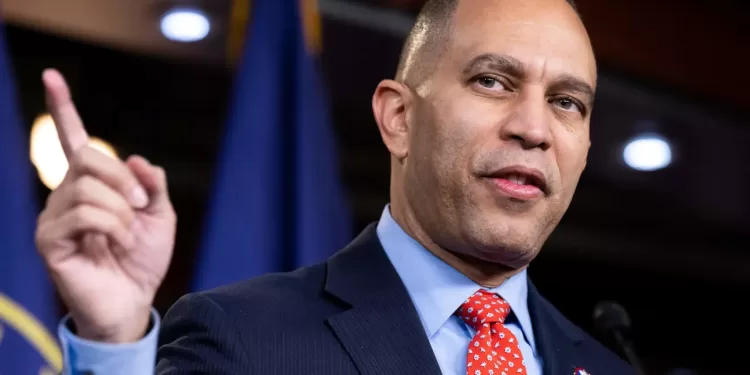 Dem Leader Jeffries claims GOP ‘born-alive’ abortion bill means ‘government-mandated pregnancies’