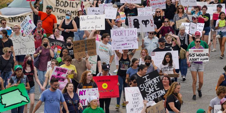 Indiana Supreme Court hearing challenge to statewide abortion ban