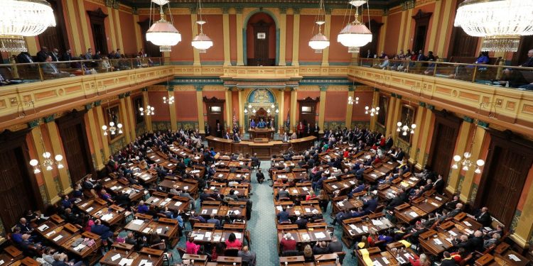 Dem-controlled Michigan Legislature approves $1B spending plan