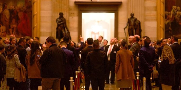 GOP congressman, 80 pastors sing ‘Amazing Grace’ in Capitol Rotunda