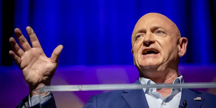 Dem senator calls on law enforcement to ‘pay attention’ to Trump protests ahead of potential arrest