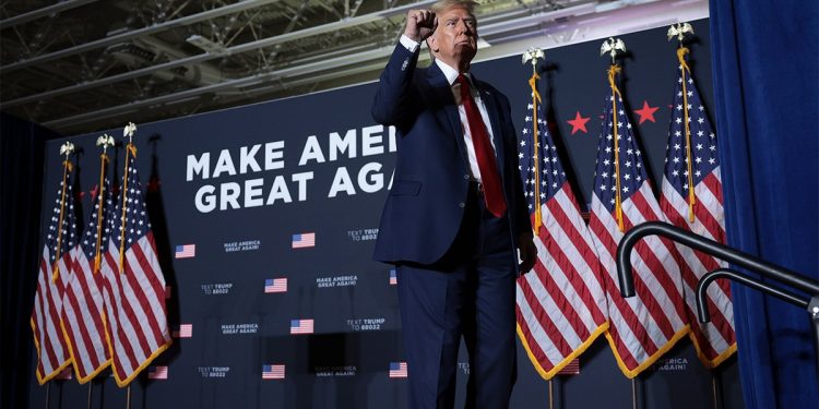 Haley courts independents, Democrats as she aims to avoid a blowout to Trump on her home turf