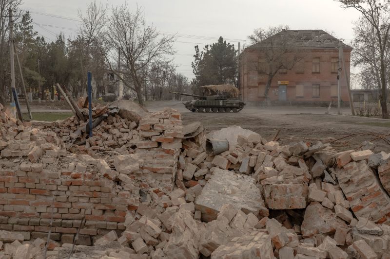 Russia claims to have pushed into central Ukrainian region for first time